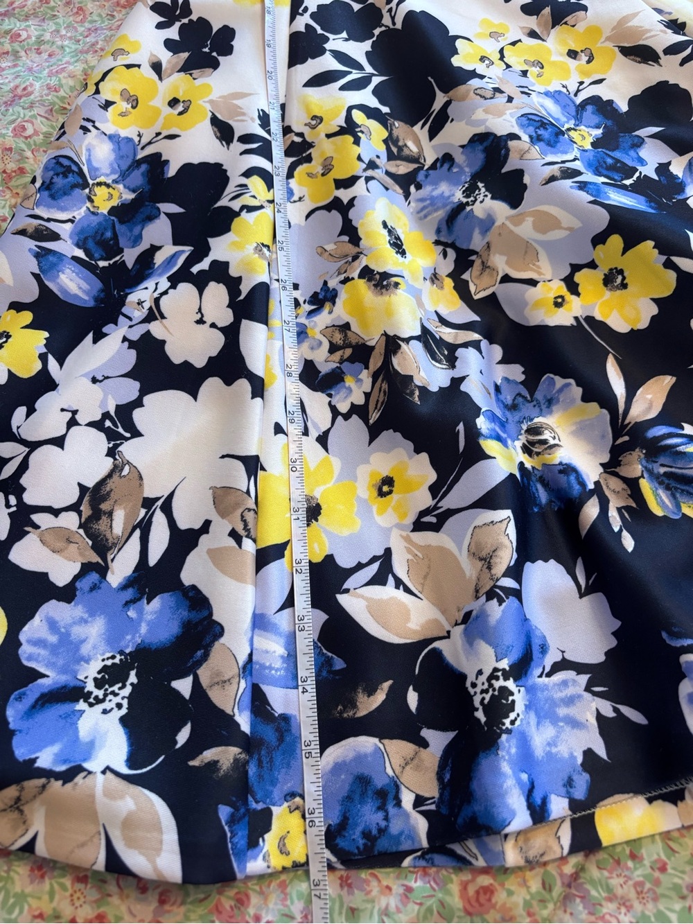 Summery Floral Fit & Flare Dress in Blue, Yellow, Tan & White size 8 - Picture 8 of 8